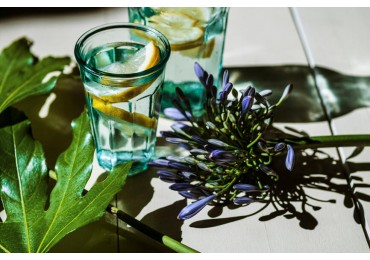  Should You Be Drinking Lemon Water Before Bed?